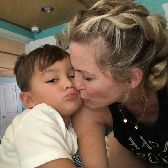 Meet your Posher, Tammy | Maui Mermaid Mama - Picture 4 of 7